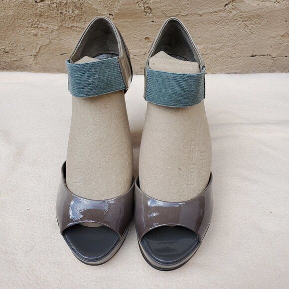 Paris Hilton ombre peep toe chunky heels - Picture 2 of 9